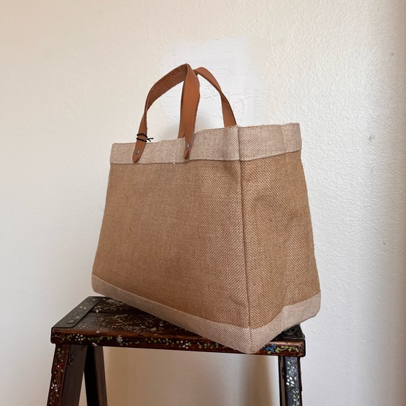 Global Citizen Women's Tote Bag - Tan - Picture 2 of 6